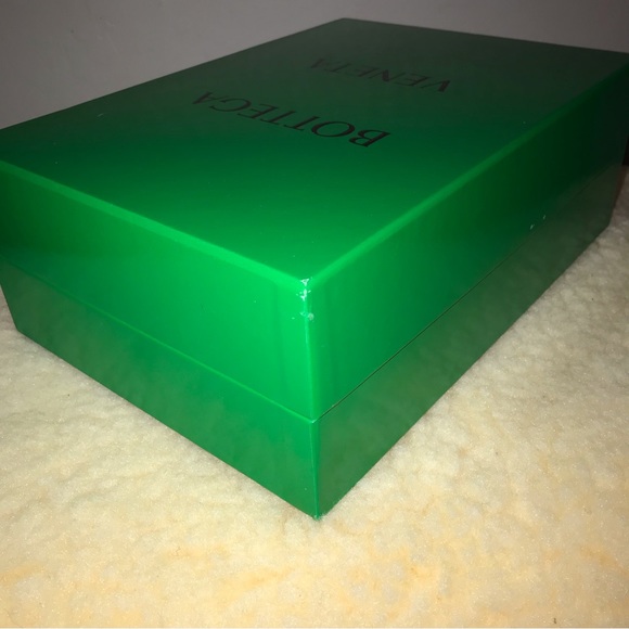 Bottega Veneta Empty Shoe Box with Dust Bags - Picture 6 of 16